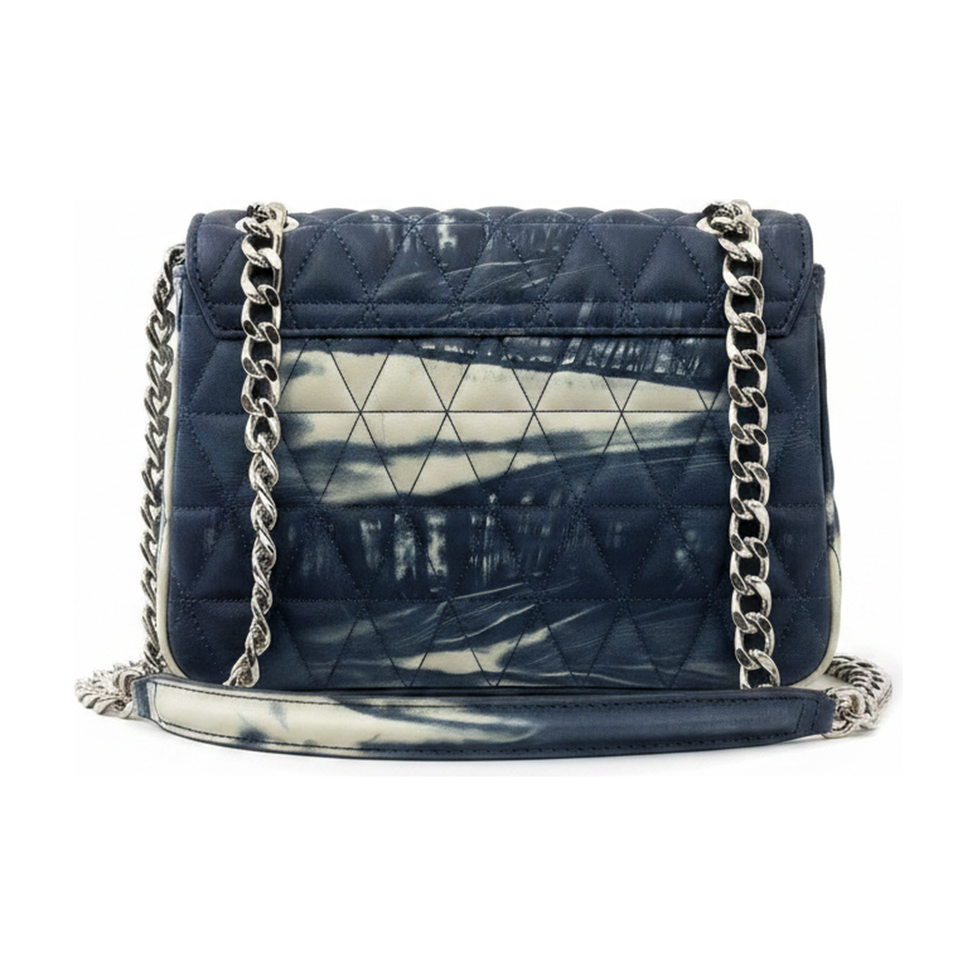 Bolsa Schutz Matelassê Azul Marinho Alça Corrente Prata - traseira